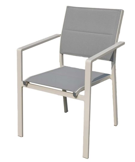 Κρέμ Στοιβαζόμενη Πολυθρόνα Αλουμινίου Με Διάτρητο Ύφασμα